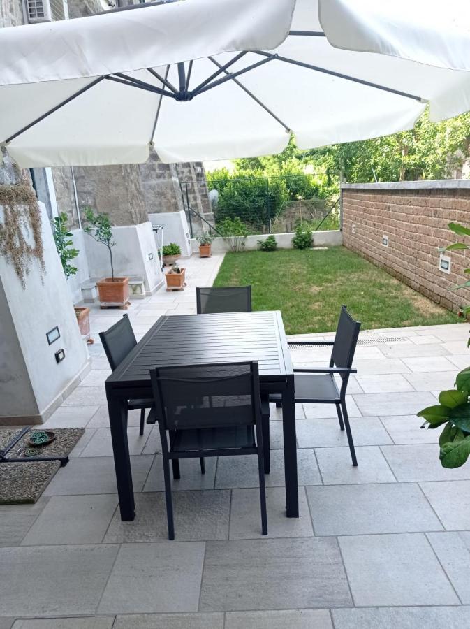 A Casa Di Ty Caserta Exterior foto